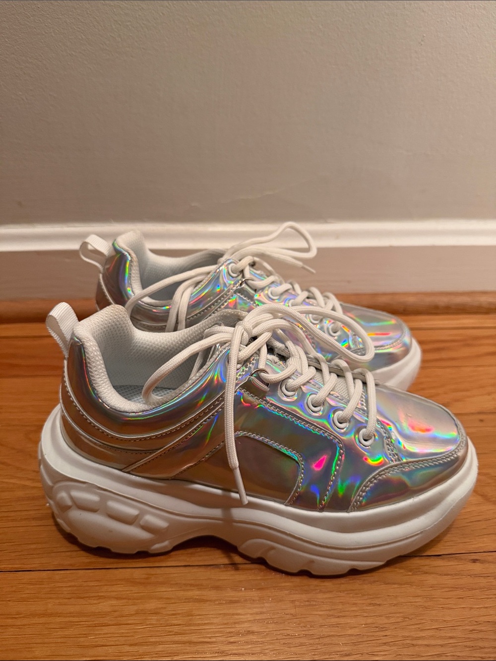Women's Holographic Platform Sneakers in Silver - Picture 1 of 5